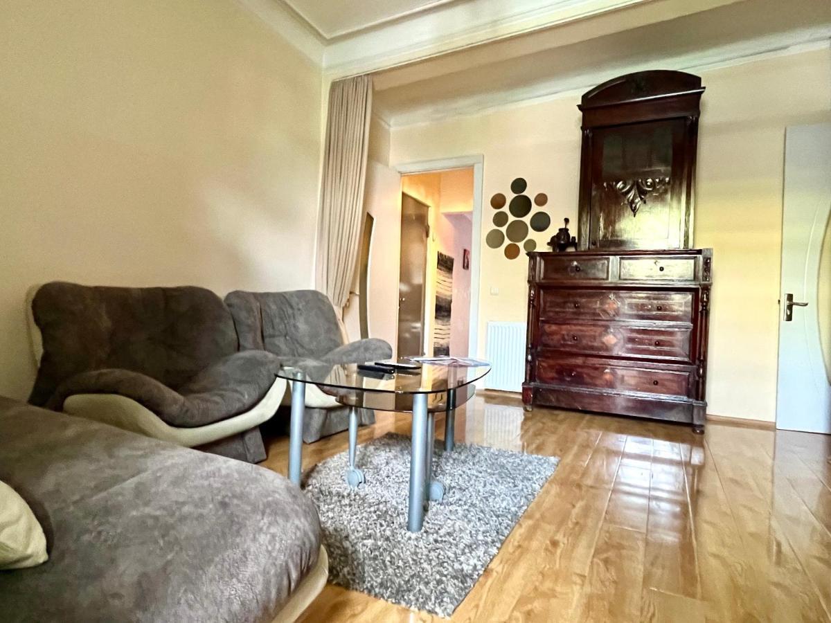 Apartment In Old Tbilisi Orbeliani Square Екстер'єр фото