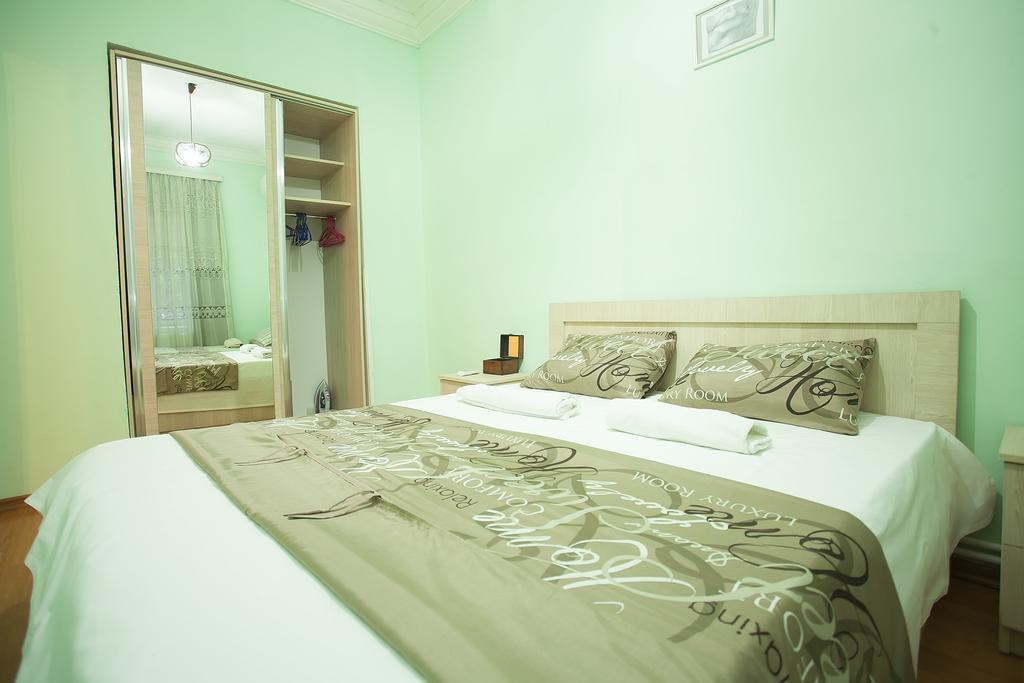 Apartment In Old Tbilisi Orbeliani Square Екстер'єр фото