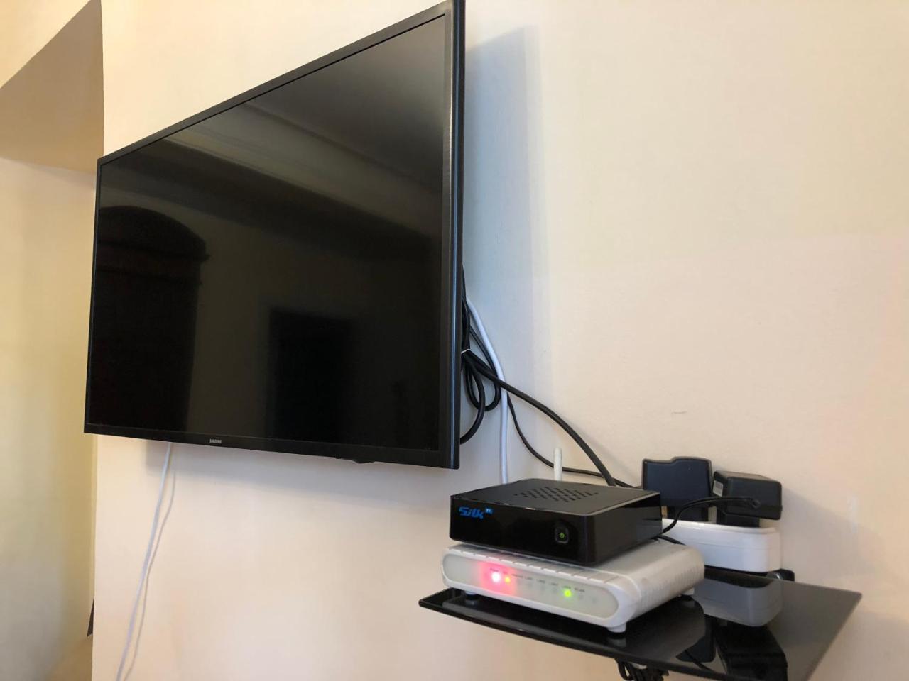 Apartment In Old Tbilisi Orbeliani Square Екстер'єр фото